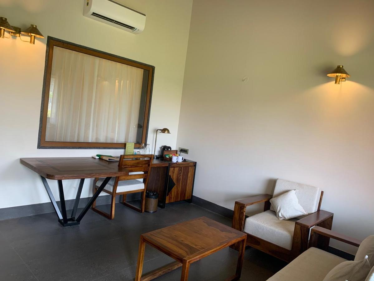 נאסיק Viveda Wellness Resort מראה חיצוני תמונה