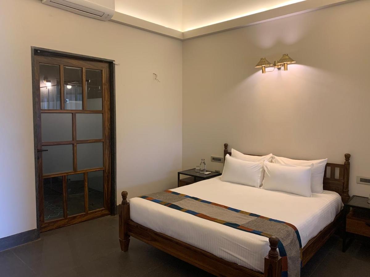 נאסיק Viveda Wellness Resort מראה חיצוני תמונה