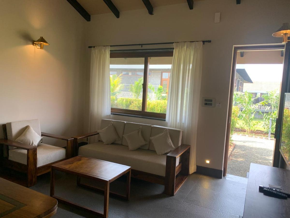 נאסיק Viveda Wellness Resort מראה חיצוני תמונה